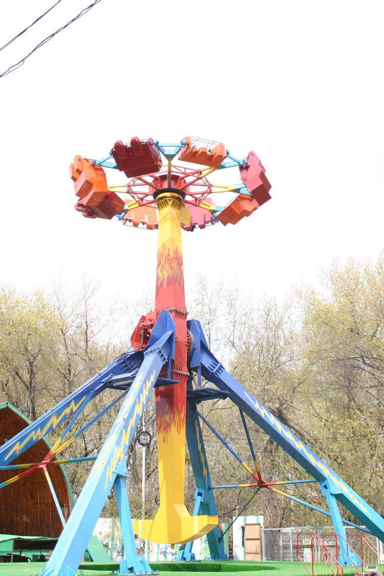 Аттракцион Торнадо