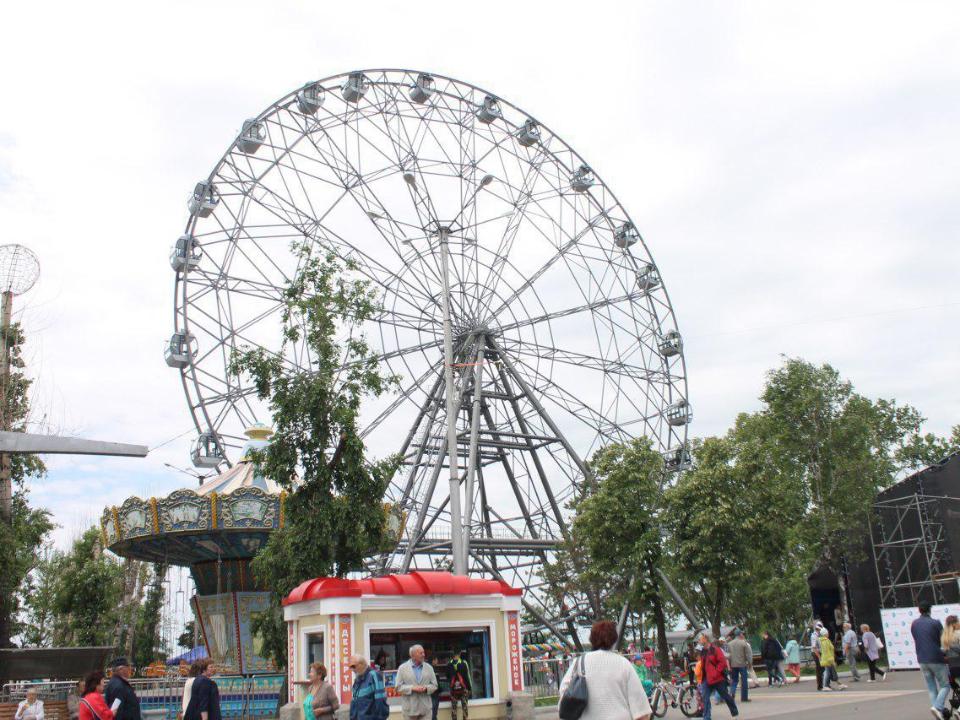 Колесо обозрения в Хабаровске