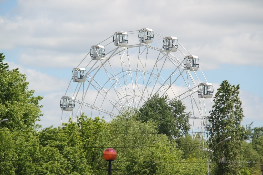 Колесо обозрения в Липецке