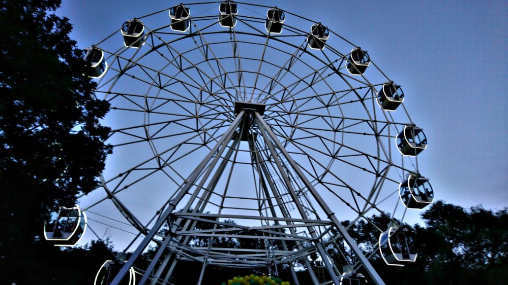 Колесо обозрения в Липецке