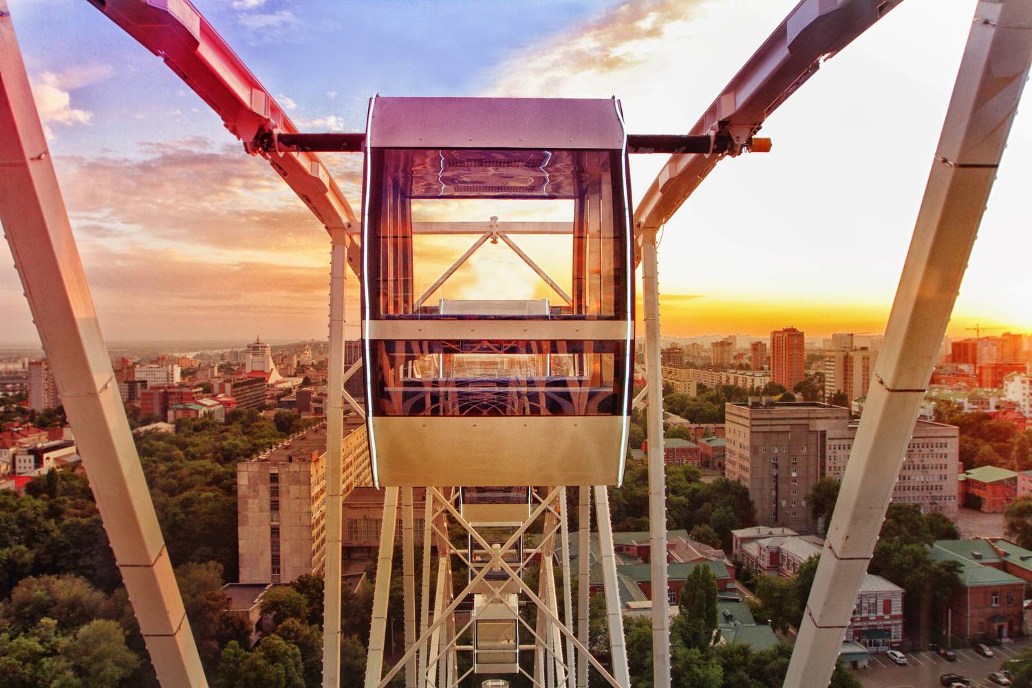 Колесо обозрения в Ростове