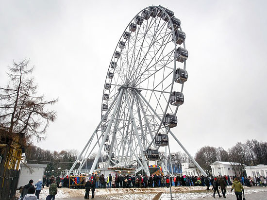 Колесо обозрения во Владимире