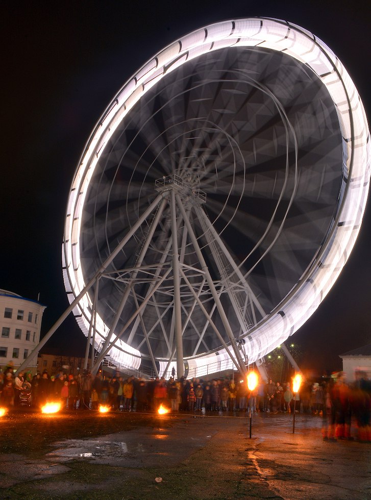 Колесо обозрения во Владимире